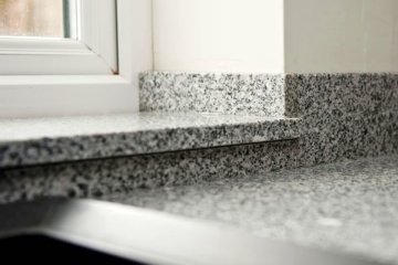 parapety granitowe